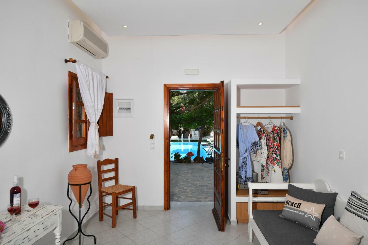 Philoxenia Hotel&Studios Perissa  Exterior foto